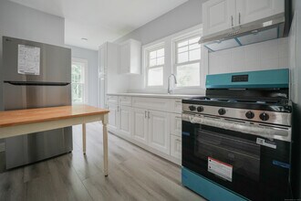 519 3rd Ave in West Haven, CT - Building Photo - Building Photo