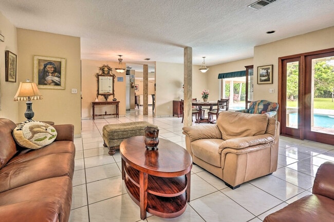7545 SW 124th St in Miami, FL - Building Photo - Building Photo