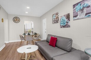 10004 E Bay Harbor Dr, Unit SI ID1527183P in Bay Harbor Islands, FL - Building Photo