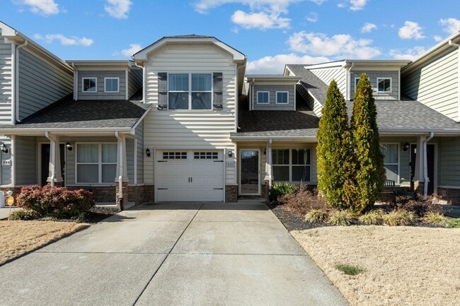 911 Keepsake Diamond Ln in Murfreesboro, TN - Foto de edificio - Building Photo