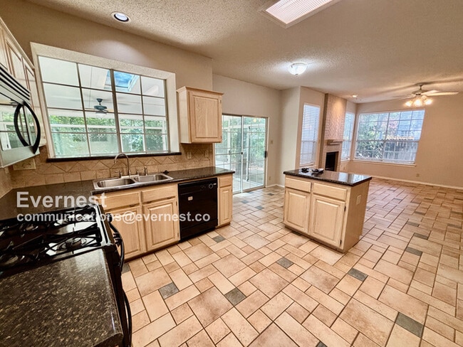 2303 Mockingbird Dr in Round Rock, TX - Building Photo - Building Photo