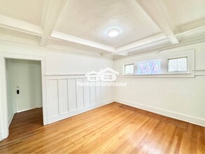 3612 Ingersoll Ave in Des Moines, IA - Building Photo - Building Photo
