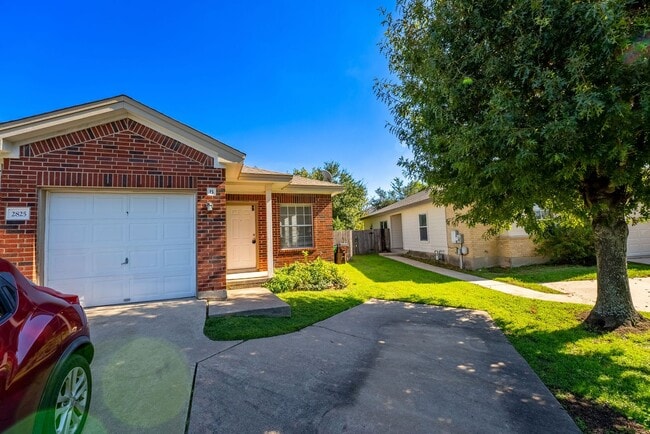 2825 Southampton Way in Round Rock, TX - Building Photo - Building Photo