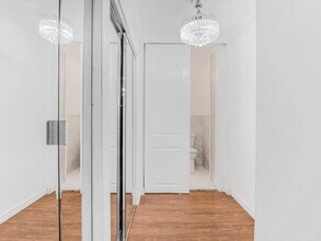 185 Hall St in Brooklyn, NY - Building Photo - Building Photo