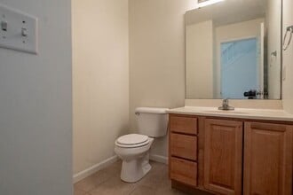 1611 W Geneva Rd in Peoria, IL - Building Photo - Building Photo