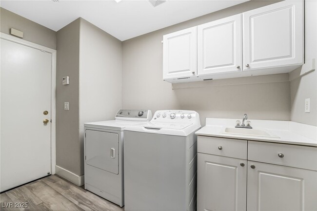 property at 1533 Sabatini Dr