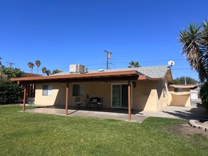 77215 Minnesota Ave in Palm Desert, CA - Building Photo - Building Photo
