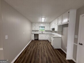 270 Carriage Cir in Stockbridge, GA - Building Photo - Building Photo