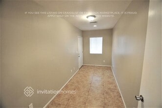 2749 E John Cabot Rd in Phoenix, AZ - Building Photo - Building Photo