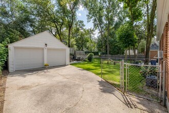 1450 Philadelphia Ave SE in Grand Rapids, MI - Building Photo - Building Photo