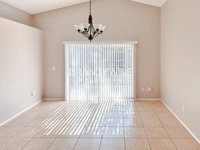 6740 Forsyth Oak Ct in Orlando, FL - Foto de edificio - Building Photo