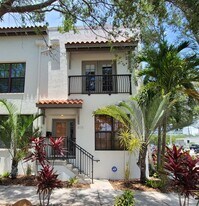 605 3rd Ave S in St. Petersburg, FL - Building Photo