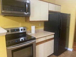 20 Providence Dr, Unit #144 in Fairfield, OH - Foto de edificio - Building Photo