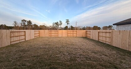 Haven at Harrington Trails Rental Homes in New Caney, TX - Foto de edificio - Building Photo