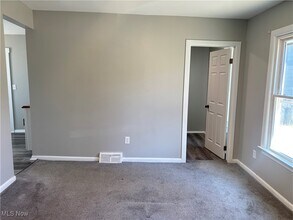 4322 Woburn Ave in Cleveland, OH - Building Photo - Building Photo