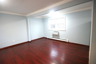 82-92-92 167th St in Queens, NY - Building Photo - Building Photo
