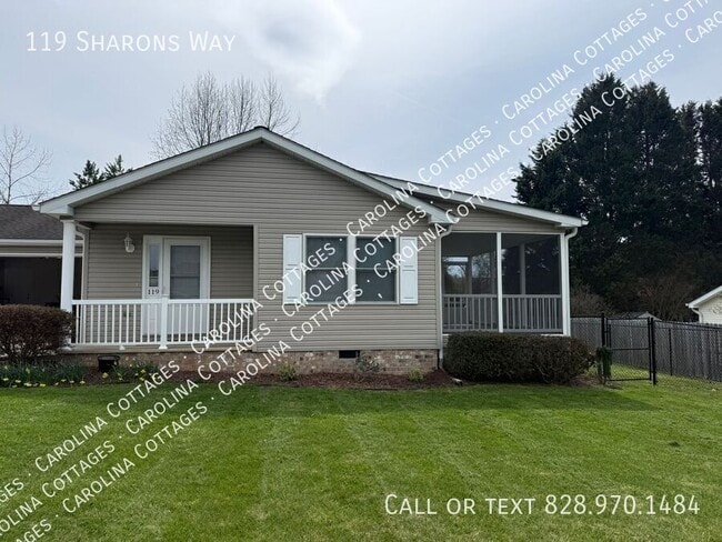 119 Sharons Way in East Flat Rock, NC - Building Photo - Building Photo