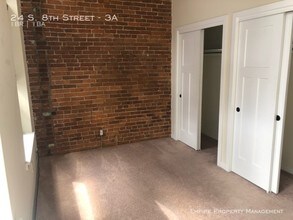 24 S 8th St-Unit -3A in Allentown, PA - Building Photo - Building Photo