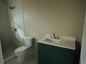 2714 Idlewood Cir in Charlotte, NC - Building Photo - Building Photo