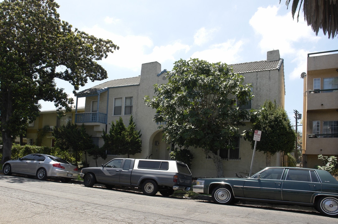 Princess Apartments in Los Angeles, CA - Building Photo