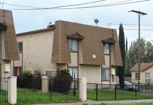 1405 Lugo Ave Apartamentos