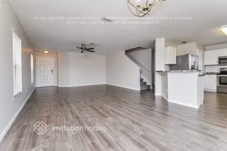 11017 Golden Silence Dr in Riverview, FL - Building Photo - Building Photo