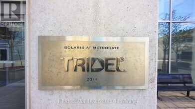 135 Village Green Square in Toronto, ON - Building Photo - Building Photo