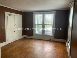 32 Coombs St in Bangor, ME - Building Photo - Building Photo