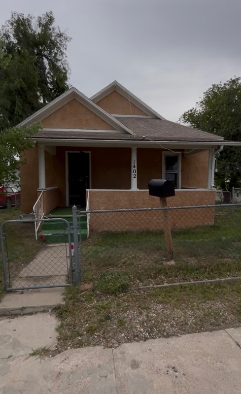 property at 1402 E 12th St
