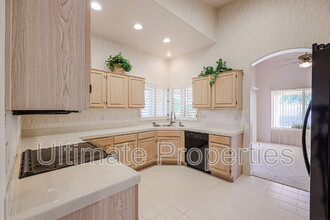 14275 W Shawnee Trail in Surprise, AZ - Building Photo - Building Photo