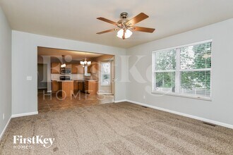 3322 Hampton Crossing in St. Charles, MO - Foto de edificio - Building Photo