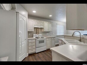 826 Sugar Maple Ct in Payson, UT - Building Photo - Building Photo