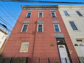 158 New York Ave in Jersey City, NJ - Building Photo