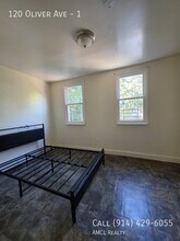 120 Oliver Ave-Unit -1 in Yonkers, NY - Building Photo - Building Photo