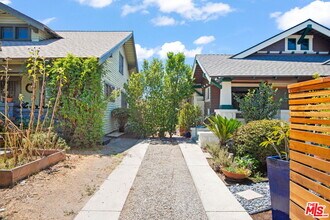 1438 W 45th St in Los Angeles, CA - Building Photo - Building Photo