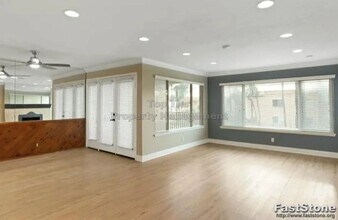 510 N Pacific St in Oceanside, CA - Building Photo - Building Photo