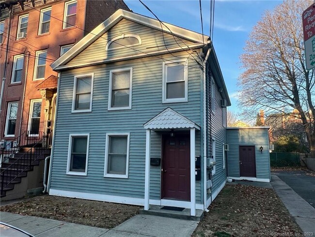 139 Bradley St-Unit -B in New Haven, CT - Building Photo - Building Photo