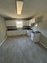802 W Parker Rd in Greenville, SC - Building Photo - Building Photo