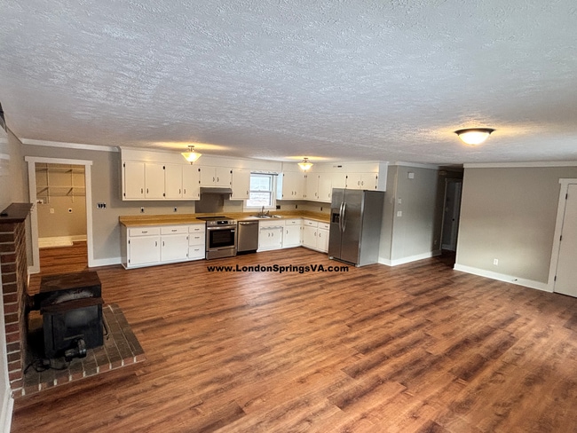 21116 Wells St in Petersburg, VA - Building Photo - Building Photo