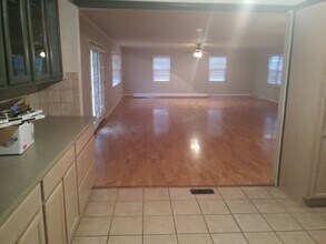 1710 S Cedar Ave in Broken Arrow, OK - Building Photo - Building Photo