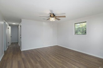 1205 Penton St in Hattiesburg, MS - Building Photo - Building Photo