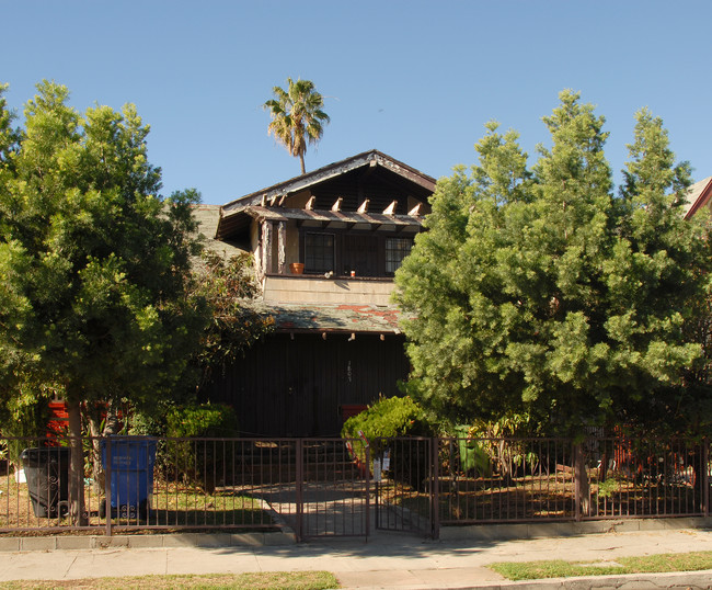 1805 S Kingsley Dr in Los Angeles, CA - Foto de edificio - Building Photo