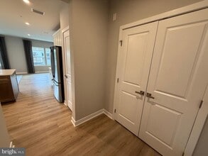 4395 Peach Lily Ln in Chantilly, VA - Building Photo - Building Photo