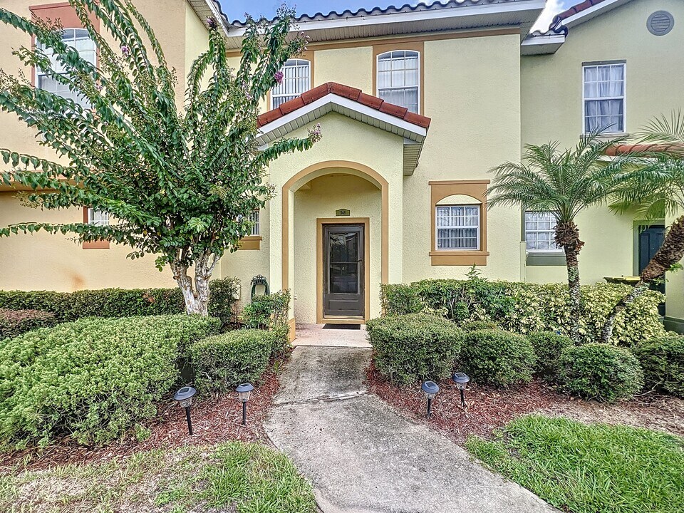 346 Monroe Cir in Davenport, FL - Building Photo