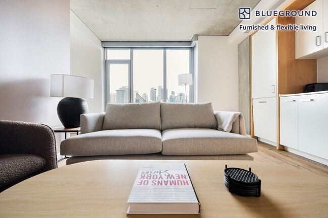 225 Cedar St in Seattle, WA - Building Photo - Building Photo