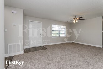 2004 Cecile St in Kissimmee, FL - Building Photo - Building Photo