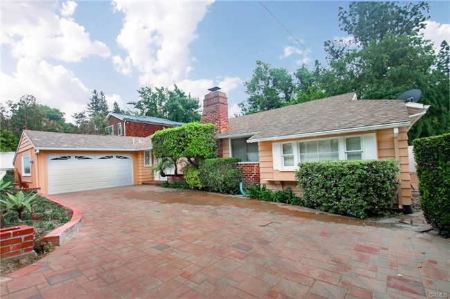 property at 11258 Canton Dr