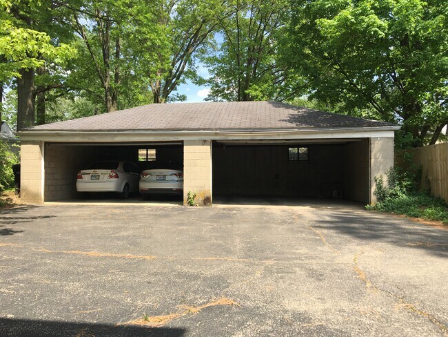 6420 Fairhurst Ave in Cincinnati, OH - Building Photo - Building Photo