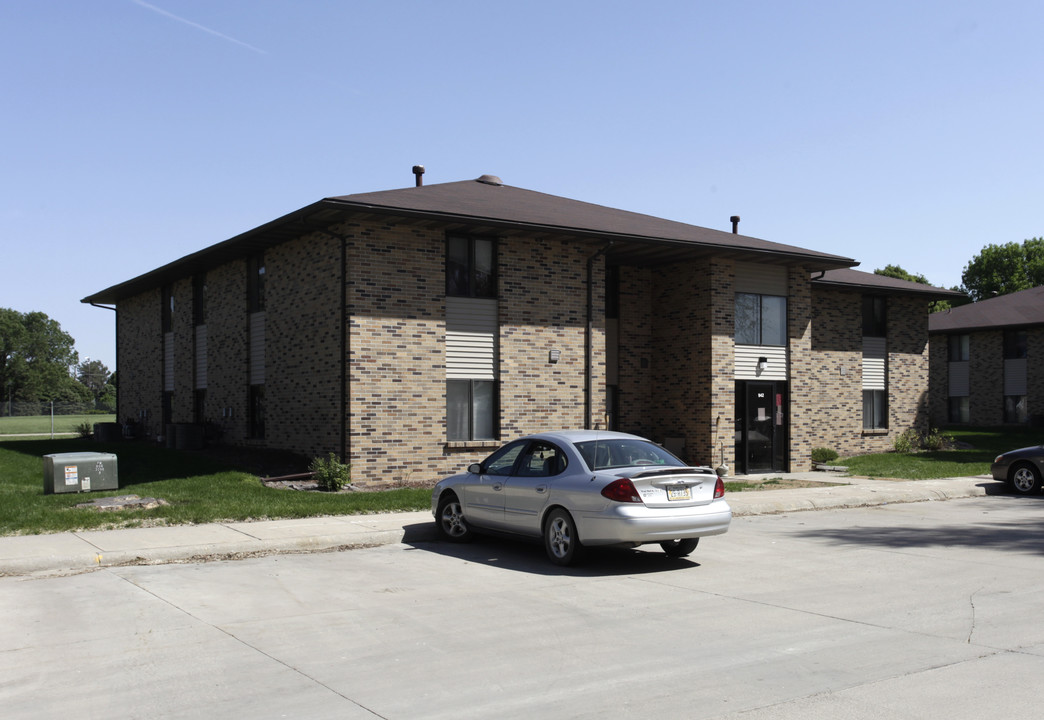 Fox Ridge Apartments in Blair, NE - Building Photo