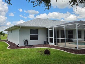 1016 NW 10th St in Cape Coral, FL - Building Photo - Building Photo